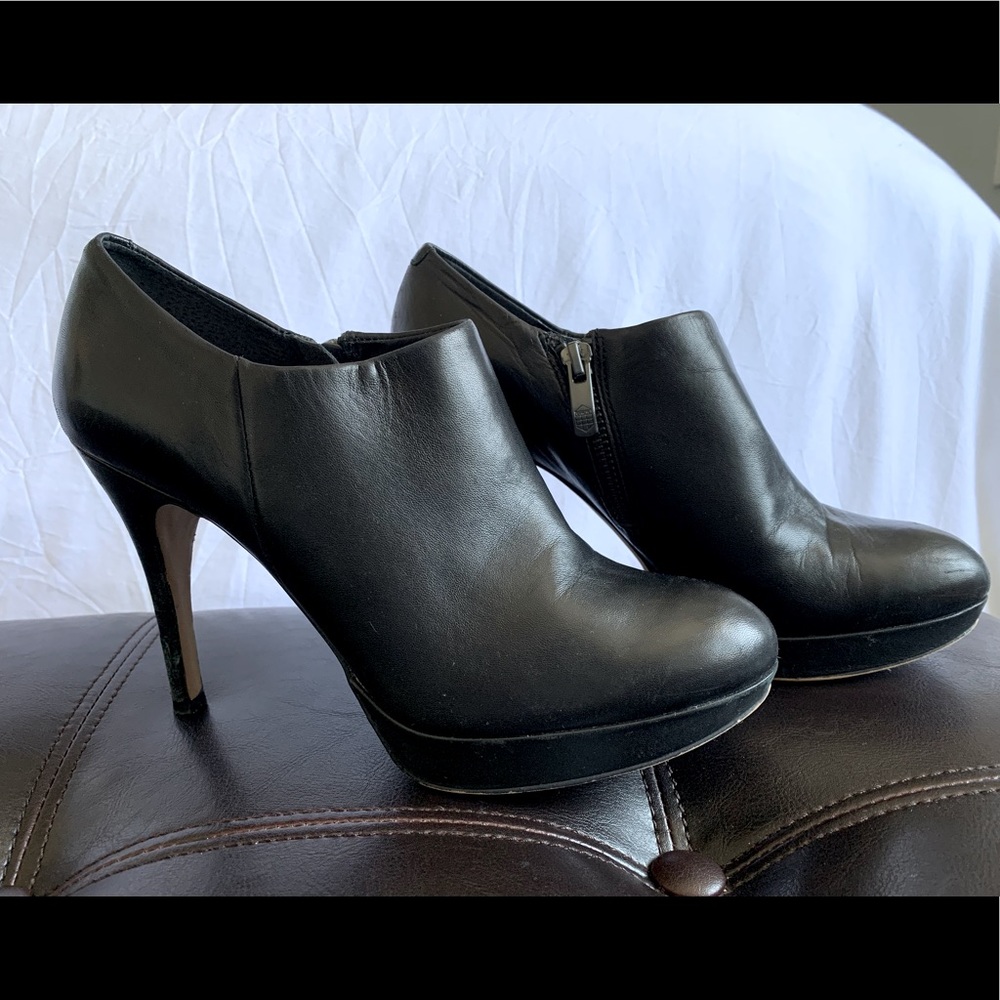 Vince Camuto heeled ankle booties